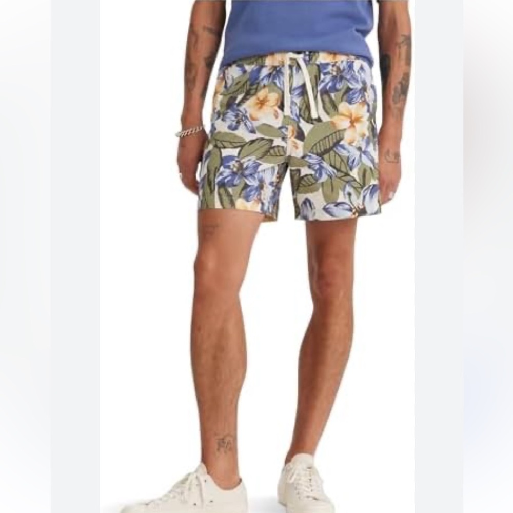New Levi’s Floral Print Swim Shorts. L